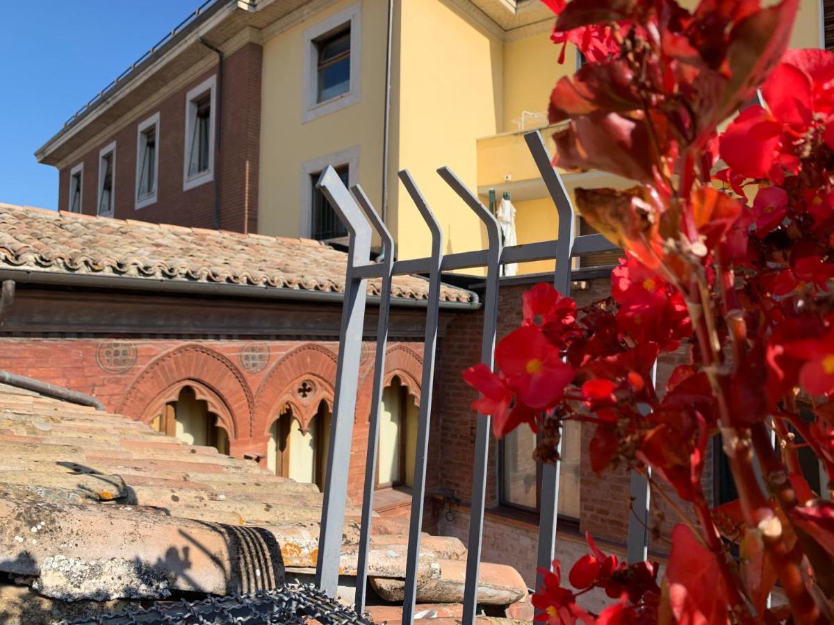 Affittacamere Arco Polinori Foligno Exteriér fotografie